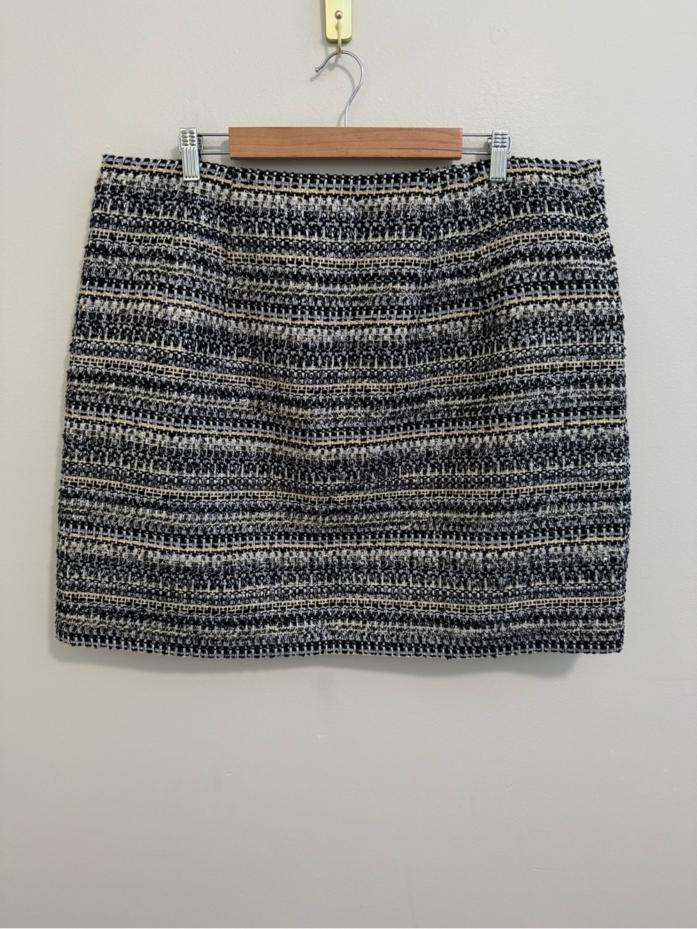 LOFT NWT Metallic Fringe Skirt